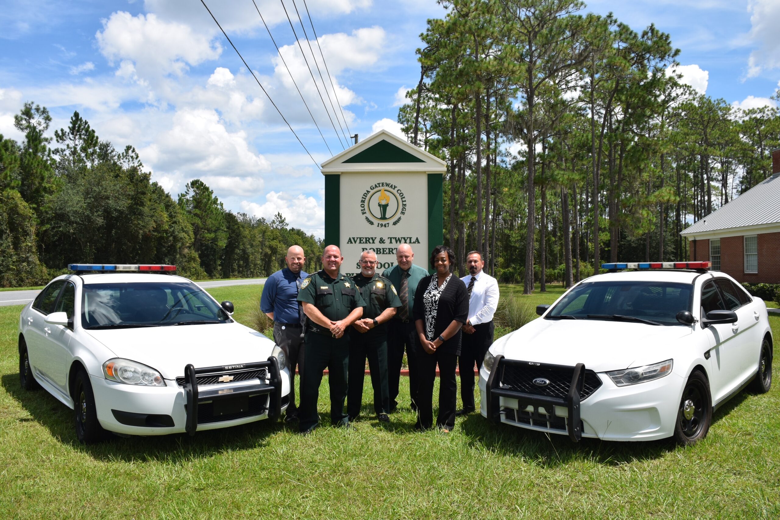 Everest University Receives Donation of Two Training Vehicles from Baker County Sheriff’s Office