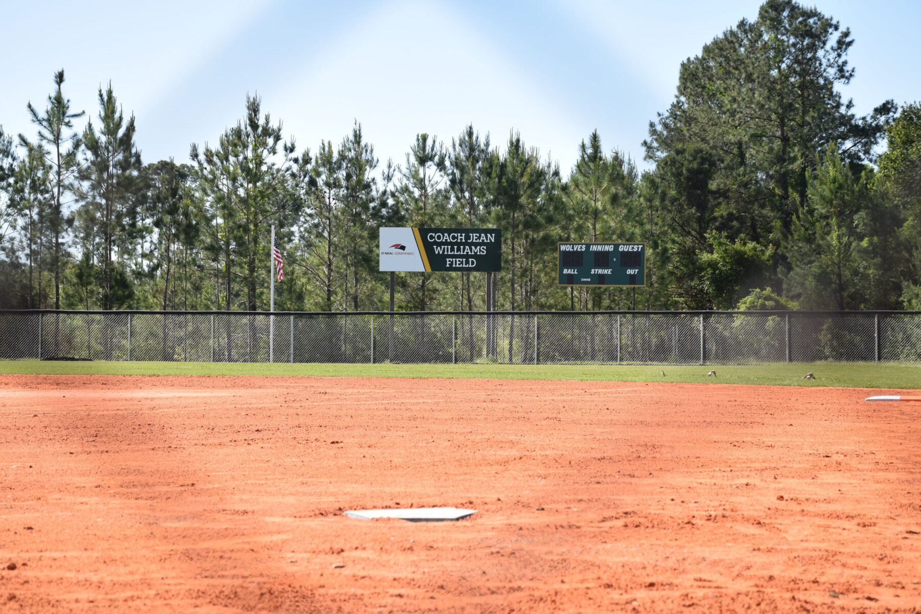 <strong>Everest University to Dedicate Newly Renovated Softball Field in Honor of Coach Jean Williams</strong>